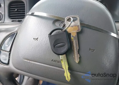 2000 Ford Crown Victoria Police Interceptor из США, поврежденный, VIN 2FAFP71W0YX183498